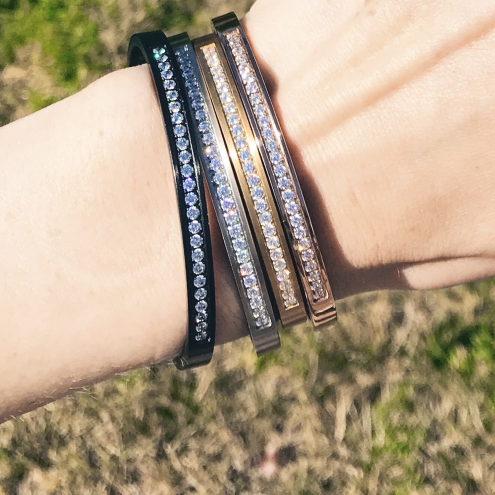 Set Of 4 Stacking Bracelets In 4 Colors - image 5
